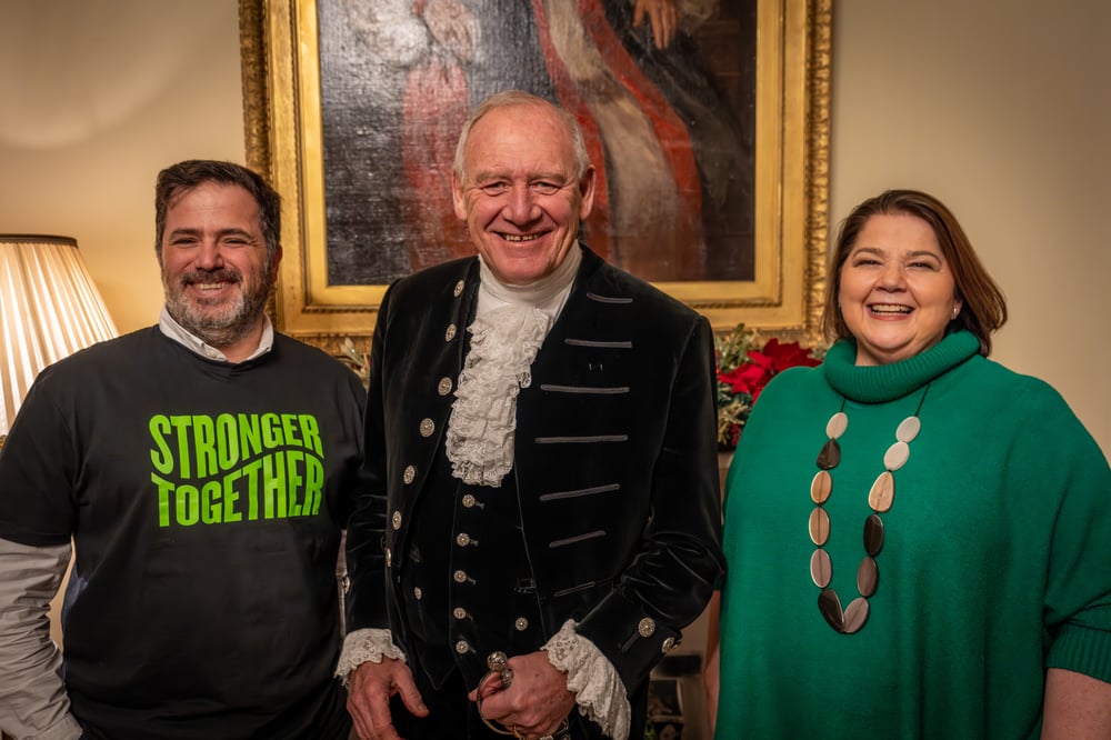 Dignitaries at Rose Castle for Mitzvah Day